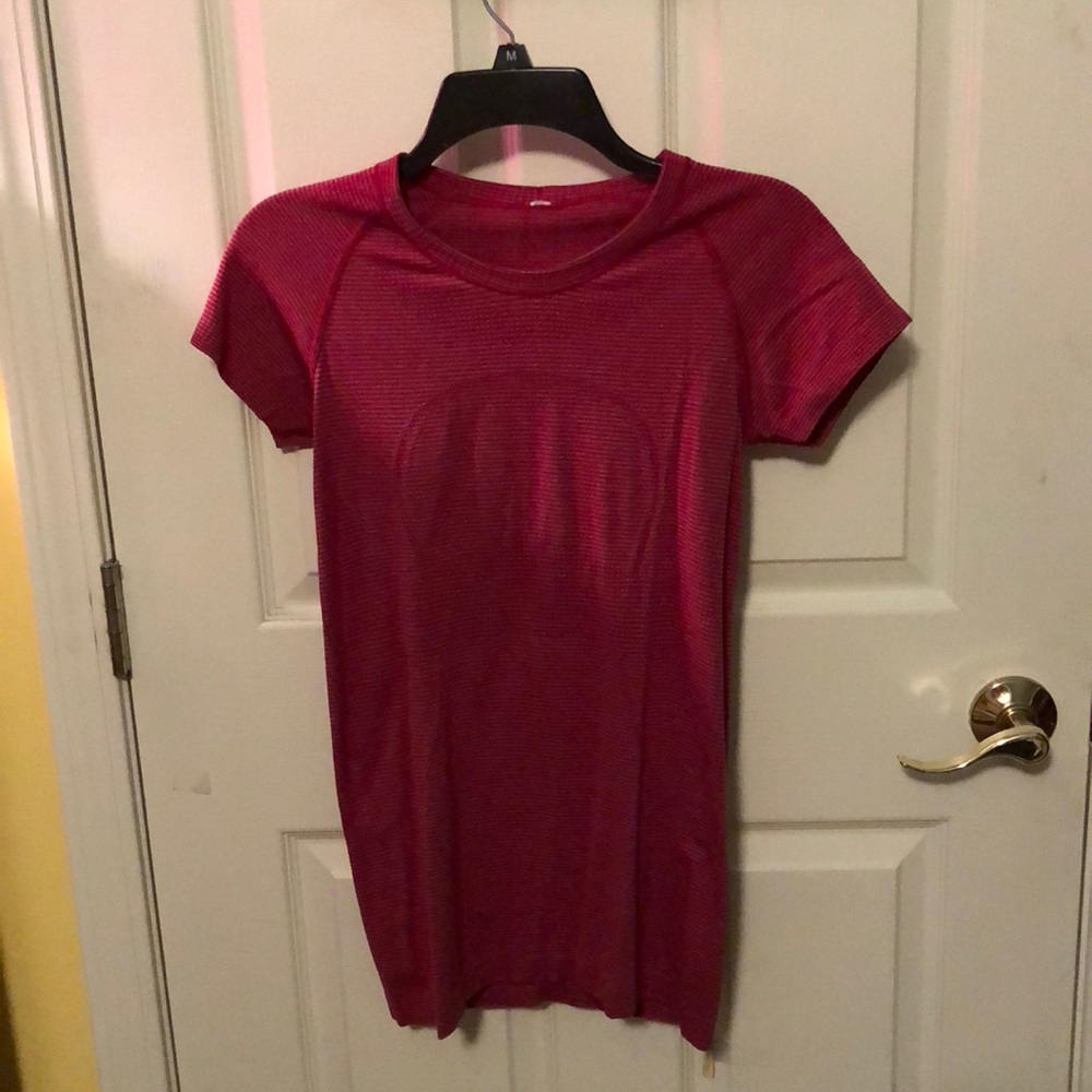 Lululemon top